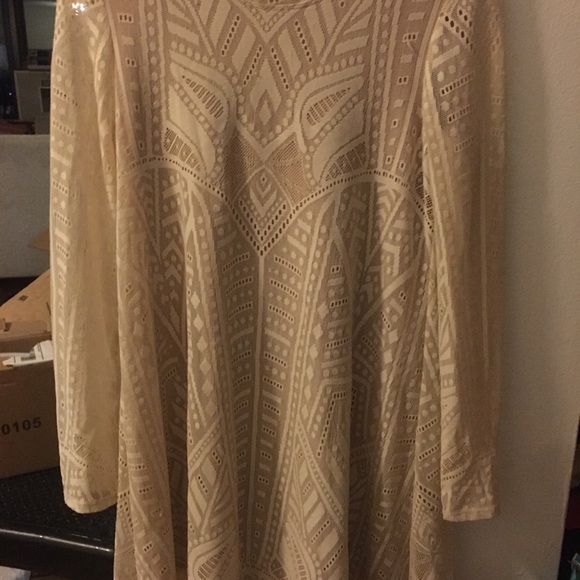 BCBGMaxAzria Natyly Long Sleeve Geometric Lace Swing Midi Dress in Cream/Tan, XS - Picture 3 of 9
